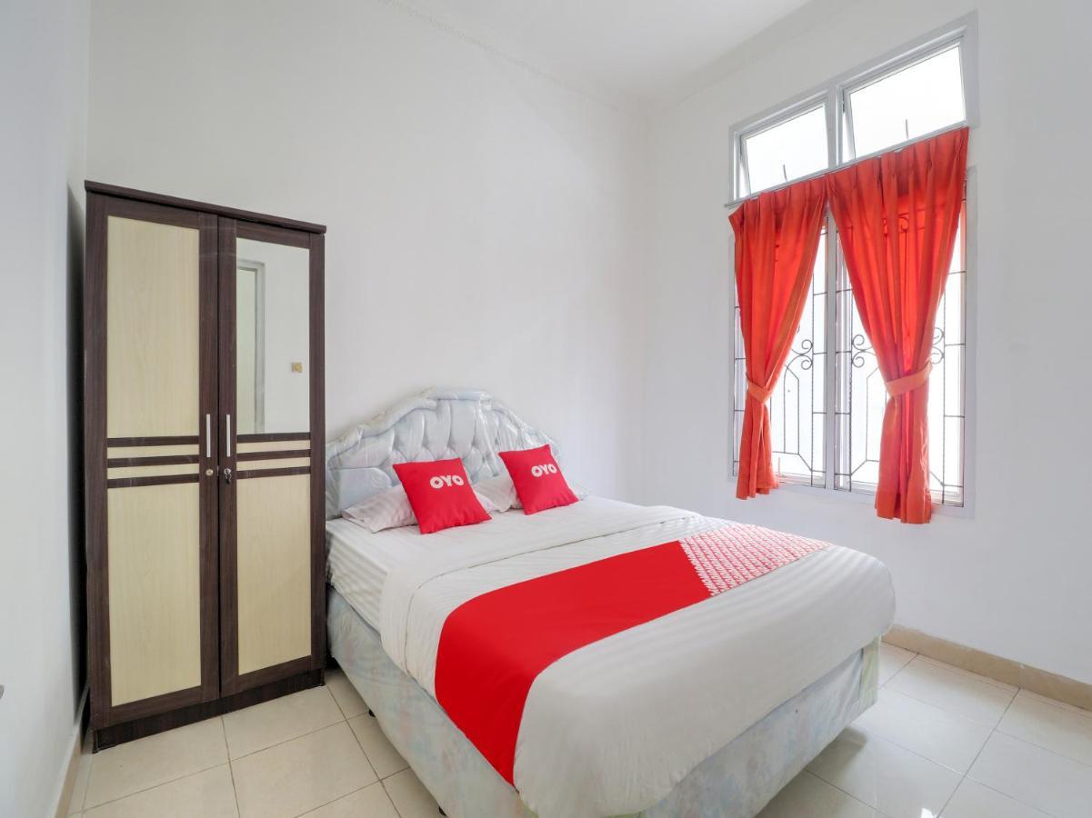 Oyo 2997 Grand Suites Palace 2 Sindanglaya Экстерьер фото