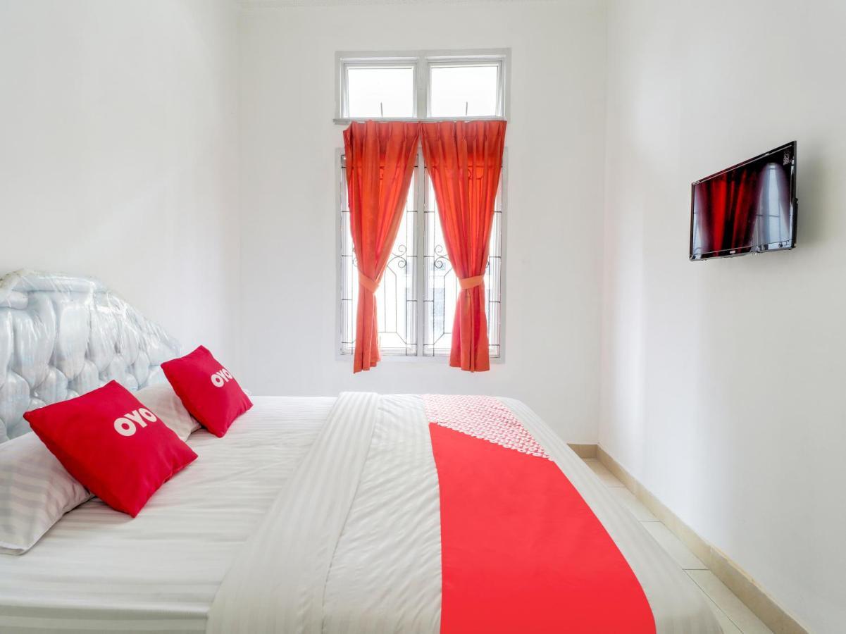 Oyo 2997 Grand Suites Palace 2 Sindanglaya Экстерьер фото