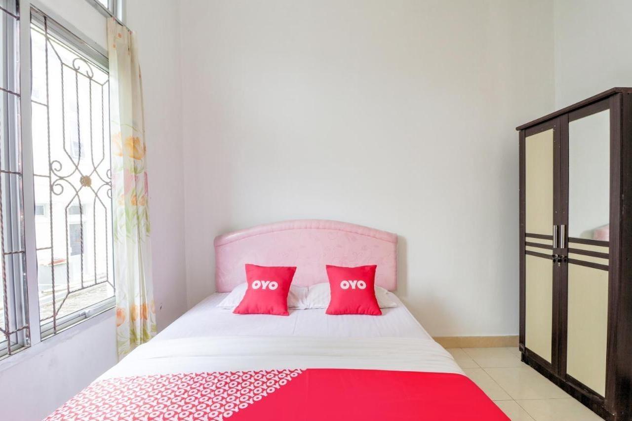 Oyo 2997 Grand Suites Palace 2 Sindanglaya Экстерьер фото