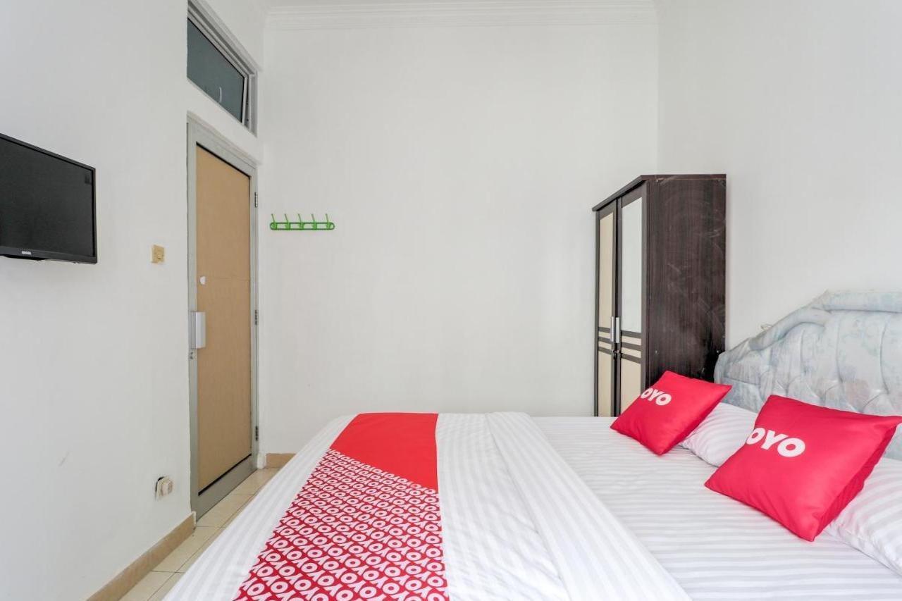 Oyo 2997 Grand Suites Palace 2 Sindanglaya Экстерьер фото